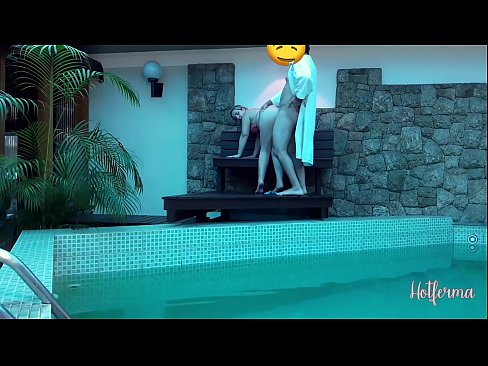 ❤️ Bulla ancillam ad piscinam invitat, sed fervido resistere non potuit at la.classicmebel21.ru